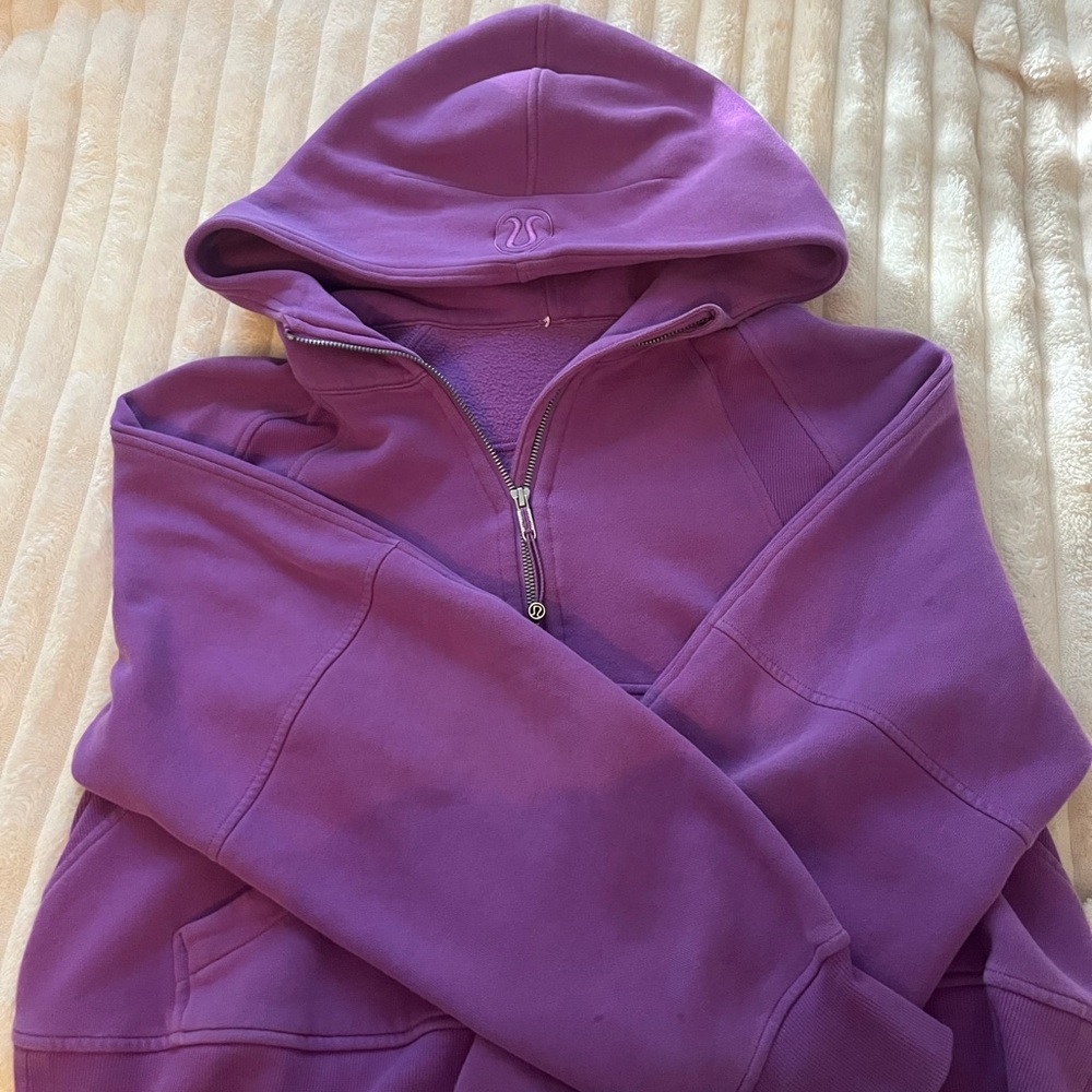 Lululemon Purple Scuba size: M/L